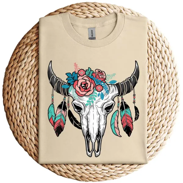 Vintage Cow Skull with Flowers T-Shirt – Western Boho Graphic Tee for Men and Women – Country Cowgirl Cowboy Gift Shirt