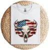 Vintage Cow Bull Cattle Skull T-Shirt – Western Patriotic US Flag Graphic Tee – Rodeo Country Style – American Flag Skull Shirt for Men & Women