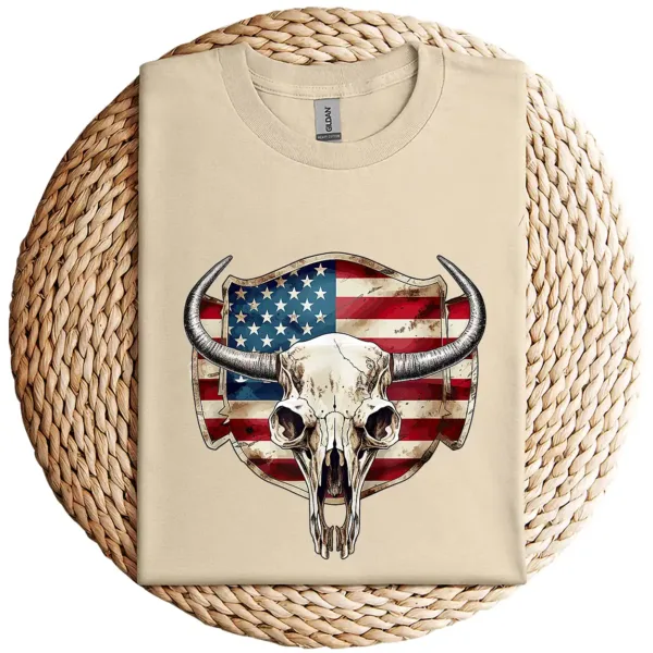 Vintage Cow Bull Cattle Skull T-Shirt – Western Patriotic US Flag Graphic Tee – Rodeo Country Style – American Flag Skull Shirt for Men & Women