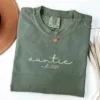 Auntie-Est-Shirt-3.webp Auntie Est T-Shirt, Custom Aunt, Pregnancy Reveal to Aunt, New Aunt Gift, Pregnancy Announcement Gift Shirt