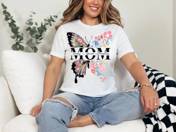 Personalized Butterfly Mom Shirt, Floral Mama Tee, Mothers Day T-shirt, Mama Shirt