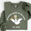 Custom-Grandma-Goose-On-The-Loose-Shirt-2.webp Custom Grandma Goose On The Loose Sweatshirt, Cute Grandma , Funny Goose Gift, New Grandma Crewneck, Mothers Day Gift, Funny Grandma, Gigi Sweater