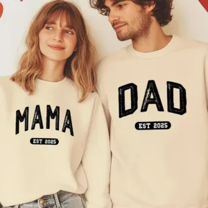 Mom And Dad Shirts, Matching Dad And Mom, New Dad Shirt, Mom Est 2025, New Mom And Dad Gift, The Best Family Holiday Gift