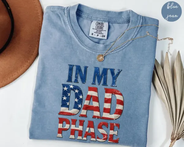 Daddy-4th-of-July-Shirt-4.webp Daddy 4th of July T-Shirt, Cute Fathers Day Gift For Dad, New Dad Shirt, Dad Est 2025 T-Shirt, Pregnancy Announcement for Dad, USA