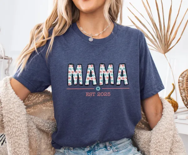 Floral Mama Shirt, Mothers Day T-shirt, New Mama Tee, Doodle Letters Mama, Personalized Mum T shirt