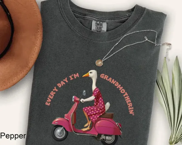 Grandma Gift, Mothers Day Gift, Funny Gift for Grandma, Gift for Grandmother, Nana Tee, Gift for Nana, Gift for Gigi, Mom Shirt, Grandma Tee