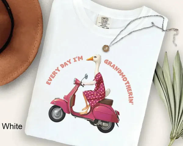 Grandma Gift, Mothers Day Gift, Funny Gift for Grandma, Gift for Grandmother, Nana Tee, Gift for Nana, Gift for Gigi, Mom Shirt, Grandma Tee