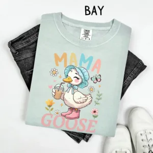 Mama Goose, Funny Animal Mom, Vintage Style Mom Gift T-shirt, Happy Mother's Day, The Best Gift for Women