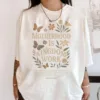 Motherhood Is Kingdom Work Tee, Retro Christian Mom Shirt for Mother’s Day, Faith-Based Mom Life Shirt