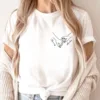 Mummy T-shirt. Custom holding hands t-shirt. Personalized Mum t shirt