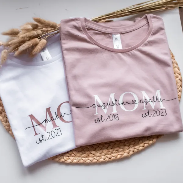 Personalised-MOM-t-shirt-Mama-t-shirt-with-childrens-names-and-year.jpg Personalised MOM t-shirt, Mama t-shirt with children's names and year, Mother's Day Gift