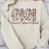Custom Floral Mama Sweatshirt – Mother's Day Gift for Gigi, Mimi, Granny, and Grandma