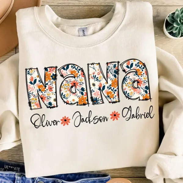 Custom Floral Mama Sweatshirt – Mother's Day Gift for Gigi, Mimi, Granny, and Grandma