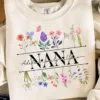 Boho Mama Sweatshirt with Vintage Floral Design – Perfect Mother's Day Gift