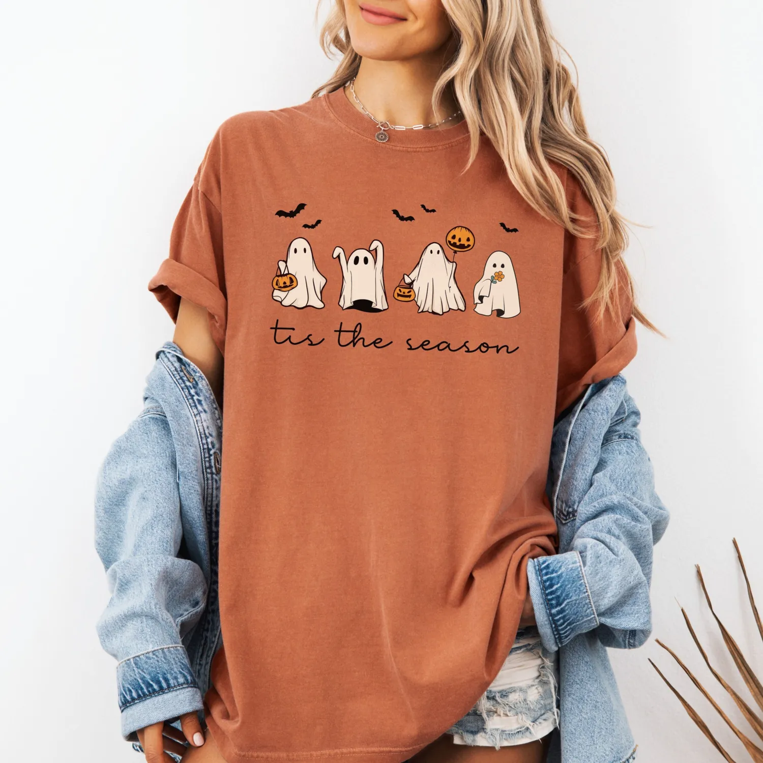 Tis The Season Retro Ghost Halloween T-Shirt