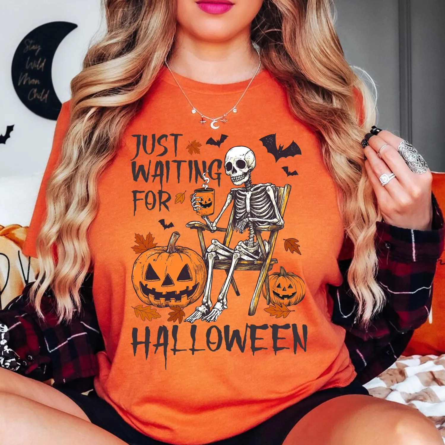 Skeleton Halloween Sweatshirt: Funny Pumpkin Crewneck Skeleton Halloween: Funny Pumpkin T-shirt