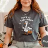 Trick Or Treatment Funny Goose Nurse Halloween T-Shirt Trick Or Treatment Funny Goose Nurse Halloween T-Shirt