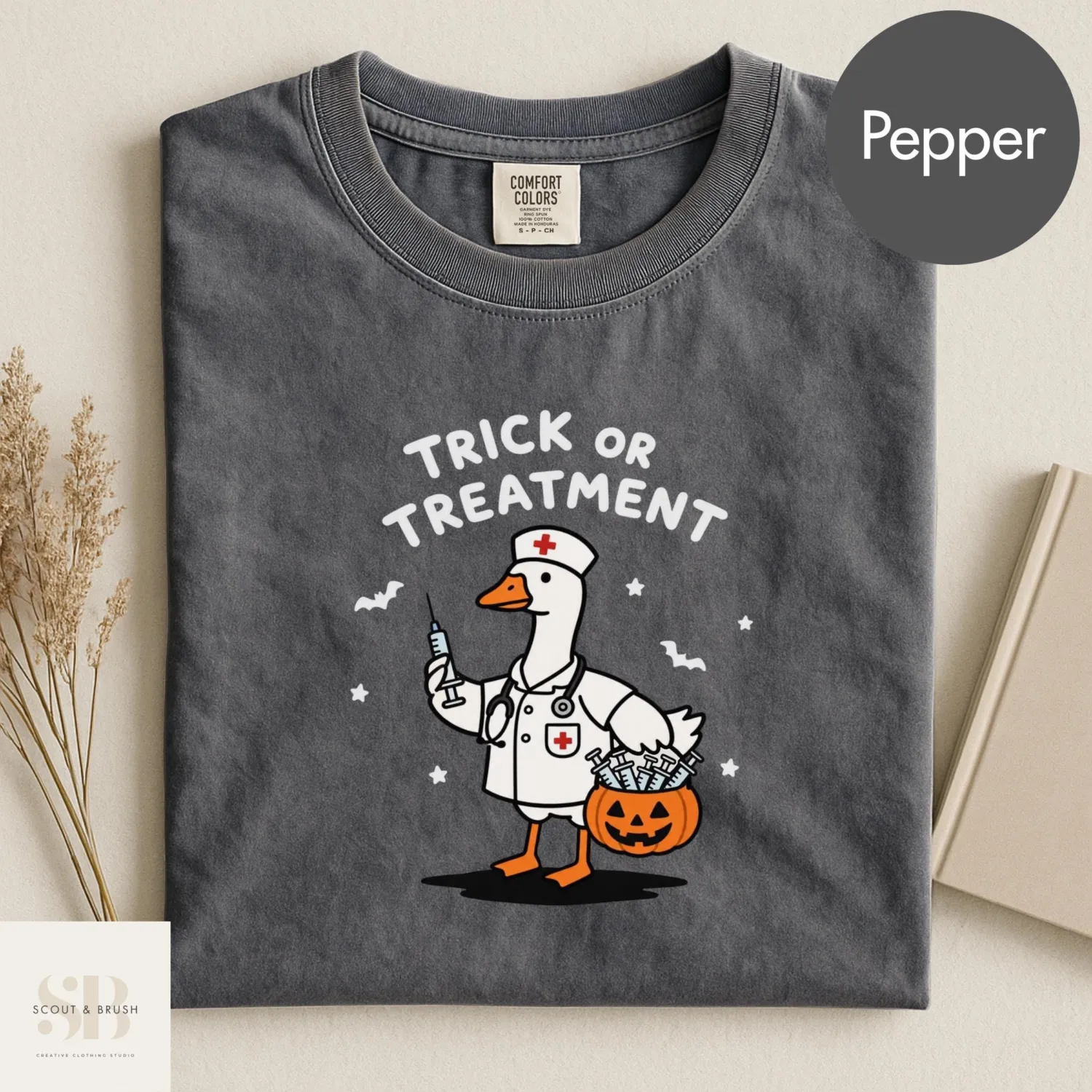 Trick Or Treatment Funny Goose Nurse Halloween T-Shirt Trick Or Treatment Funny Goose Nurse Halloween T-Shirt