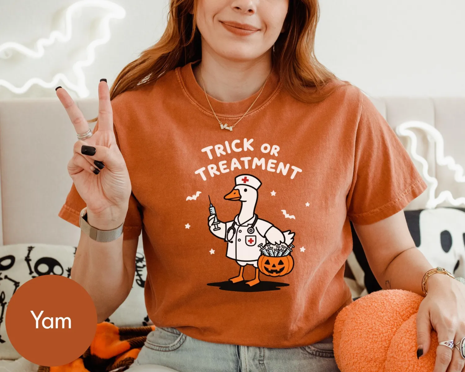 Trick Or Treatment Funny Goose Nurse Halloween T-Shirt Trick Or Treatment Funny Goose Nurse Halloween T-Shirt