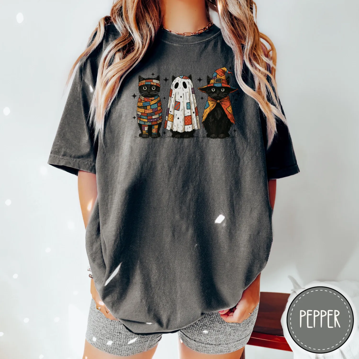 Vintage Black Cat Halloween T-Shirt